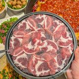 成都居然有这个……这家社区火锅不得了