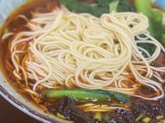 -阿依娘镇店豌杂面(三峡广场店)