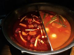 -湊湊火锅·茶憩(新中关购物中心店)