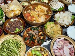 -阿山卓·野生菌火锅·纳西火塘烤肉