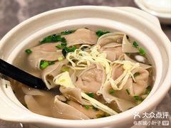 -莱莱小笼·乔艾