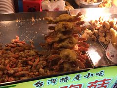 -六合夜市