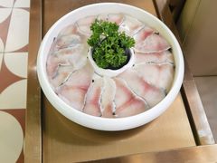 -洪氏嗨捞·广东猪肚鸡·椰子鸡火锅(西咸万象城店)