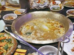 -顶顶汤火牛排火锅·经典铜锅涮肉