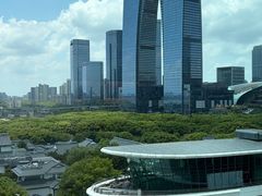 -苏州金鸡湖中茵皇冠假日酒店