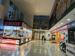 -窦店服务区-停车场