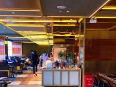 -大中华希尔顿酒店-念自助餐·嗨啤·小龙虾