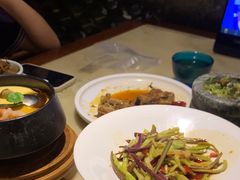 -佬麻雀·新湘菜(东方宝泰店)