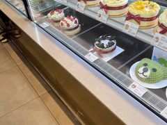 -花花卷卷·鲜食蛋糕(静安久光百货店)