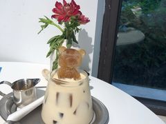 泡澡小熊拿铁-露露家咖啡店