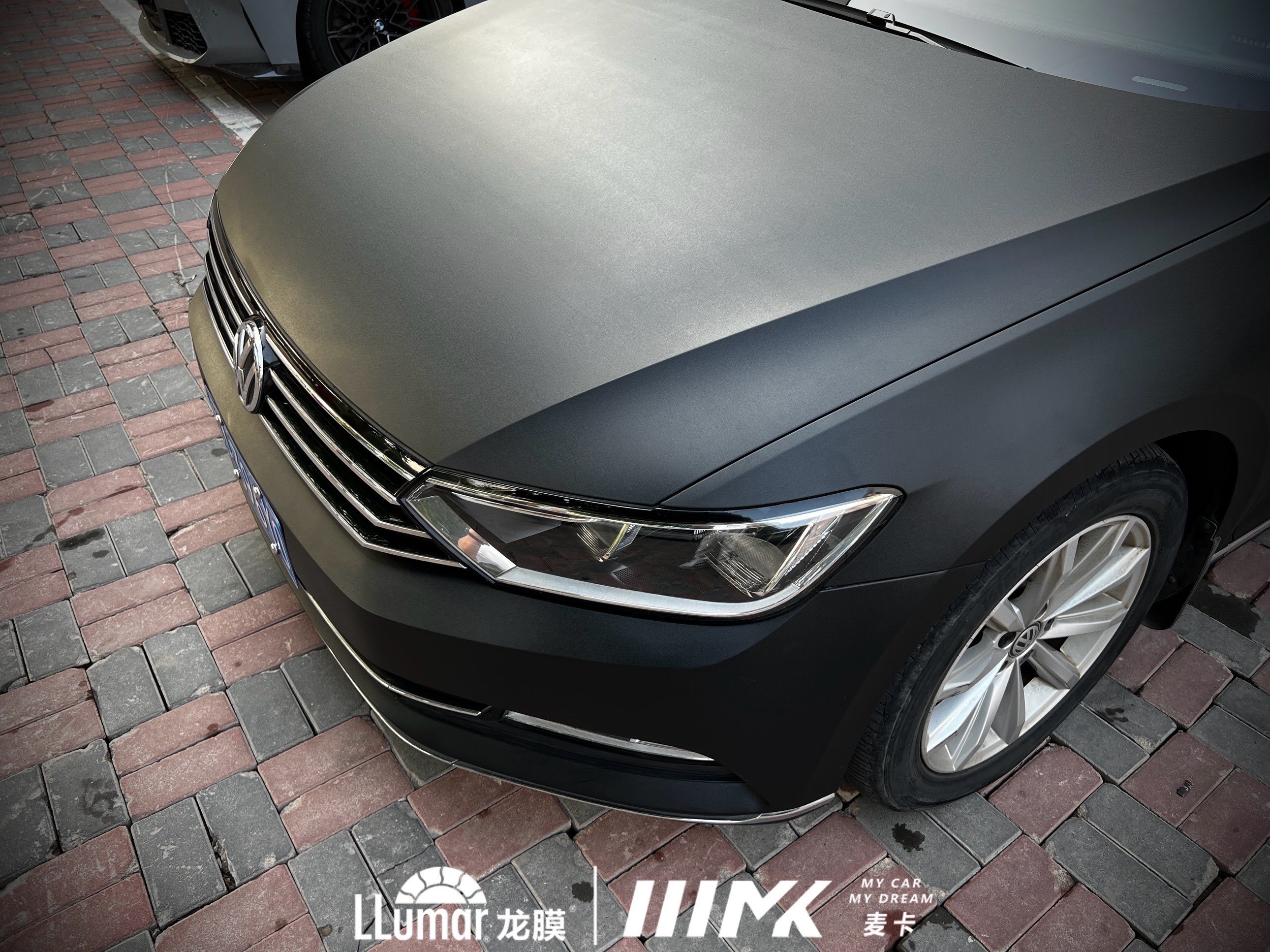 大众迈腾 磨砂黑改色