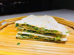 韭菜盒子-丁里羊肉小镇(天鹅湖总店)