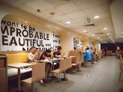 大堂-麦当劳(军博店)