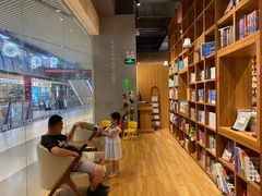 -百新书局(尚悦湾店)