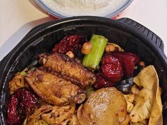 -辣尚瘾·烤鱼·新川菜(交大直营店)