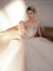 -衣贝姿婚纱礼服馆