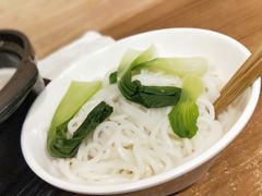-在蒙自过桥米线