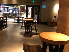 大堂-星巴克(宝山万达店)