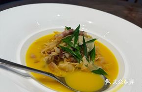 Chicken Broth Salted Pork with Taizhou Bamboo Shoot Skin