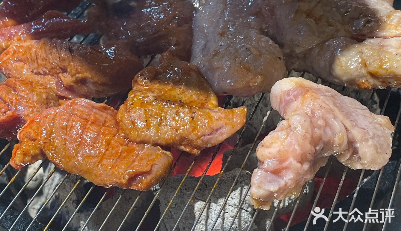 分量超大的韩式烤肉，味道也🉑