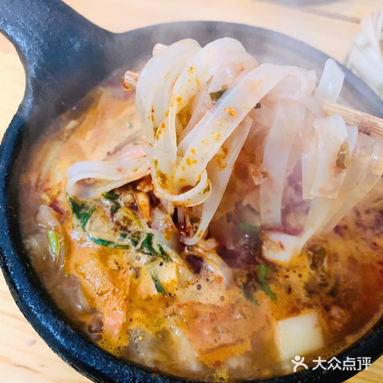 小芳砂锅凉粉(总店)