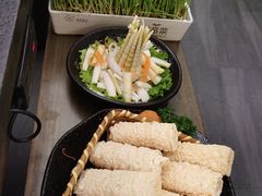 -湊湊火锅·茶憩(打浦桥日月光店)