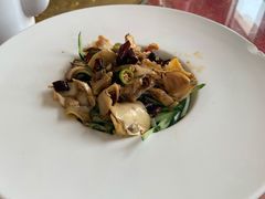 捞汁海螺片-地方名吃海鲜大馅蒸饺(北戴河店)
