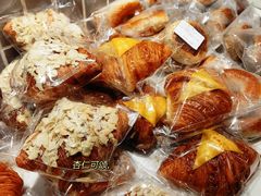 杏仁可颂-小飞象面包公社(珠江路金鹰店)