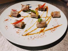 -穹六人间 people 6(岳阳路店)