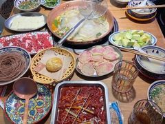 -洱火云南酸菜牛肉火锅(石景山当代商城店)