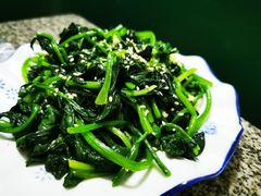 -马克力木手抓炕锅烤羊肉(盐湖一小区店)