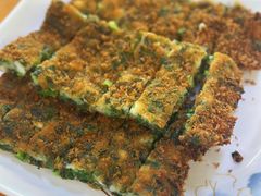 墨鱼韭菜饼-隔田烧鸡