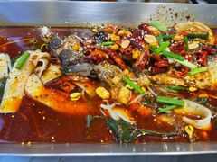 -鸣记脆皮烤鱼·海鲜烤鱼(马栏店)