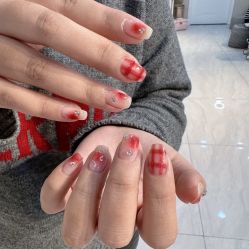 -花系美·美甲美睫精品店