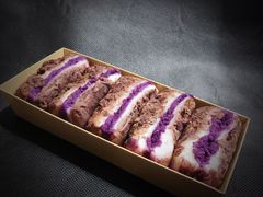 紫薯红豆切糕-米阿糯糕团•酒酿•甜品(莫愁店)