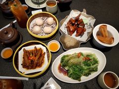 -蝴蝶里·粤菜·点心(滨江龙湖店)