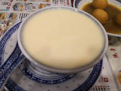-广信牛奶甜品世家(台东店)