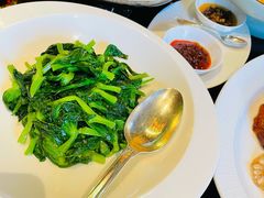 五粮液炒豆苗-北京四季酒店·采逸轩