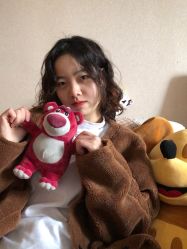 -镁连社·美联社