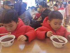 -八一路好吃街(雨田商务大厦店)