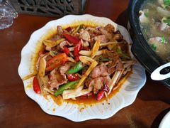 -谢老五跷脚牛肉·非遗传承店