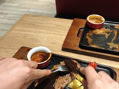 -必胜客(新中纬店)