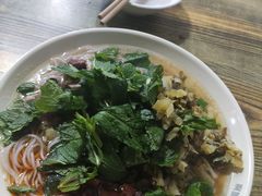 -啊墨江牛烂烀米线