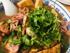 卤煮火烧-门框胡同百年卤煮(新街口店)