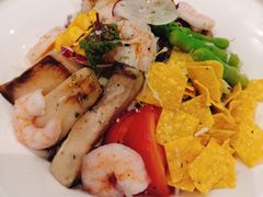 鸡肉大虾鲜蔬波奇碗（谷物饭）-西堤牛排(合肥之心城店)