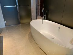 -广州天河希尔顿酒店