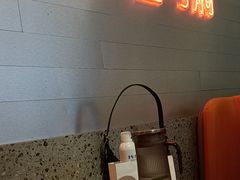 -黄记煌三汁焖锅(新佳丽江汉路店)