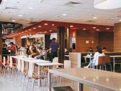 用餐区-麦当劳(世贸店)