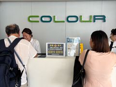 -卡罗酒店(东门晒布地铁站店)