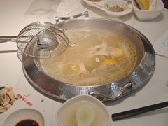 -浪里寻·臻牛养生牛肉火锅(方圆荟店)